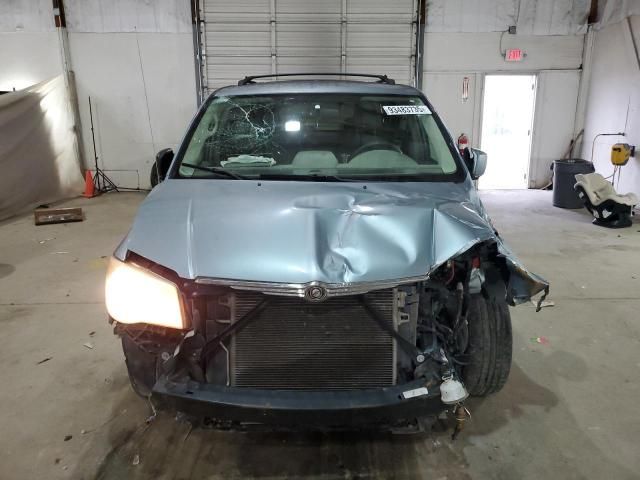 2009 Chrysler Town & Country Touring