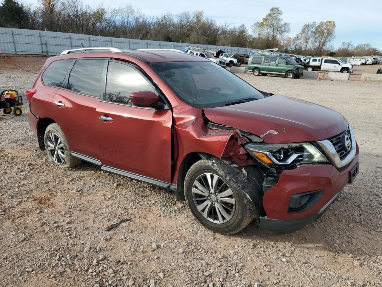 2017 Nissan Pathfinder s