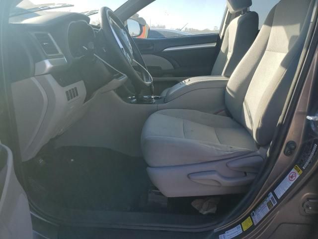 2017 Toyota Highlander le