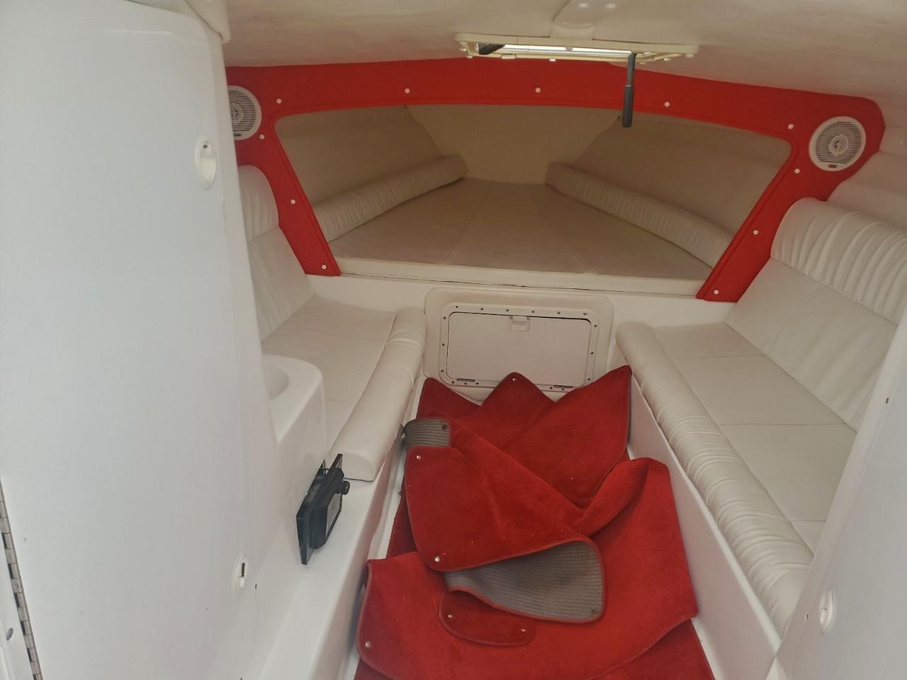 2000 Boat Boat