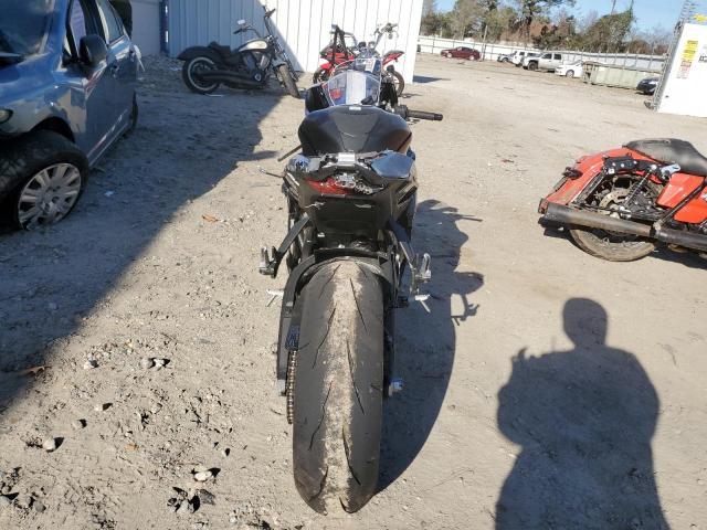 2025 Kawasaki Zx1002 m