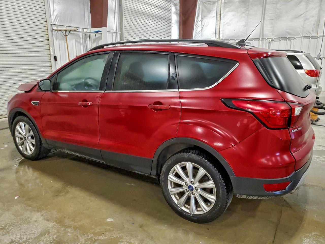 2019 Ford Escape sel