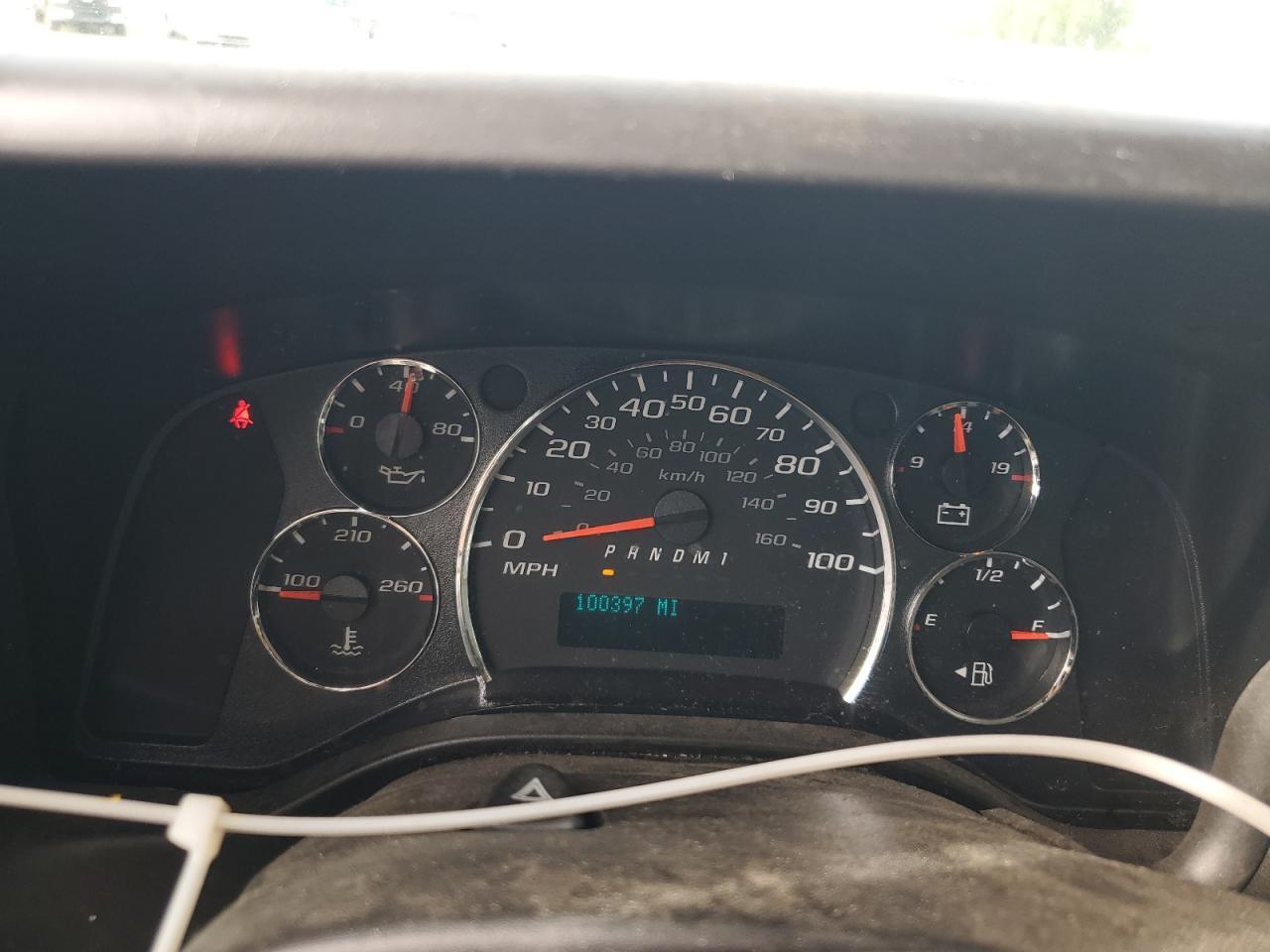 2013 Chevrolet Express G2500 Delivery Van
