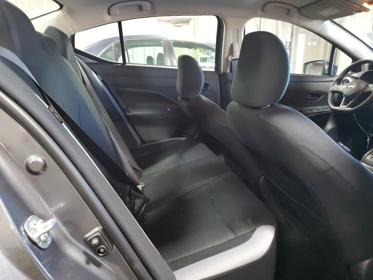 2025 Nissan Versa s
