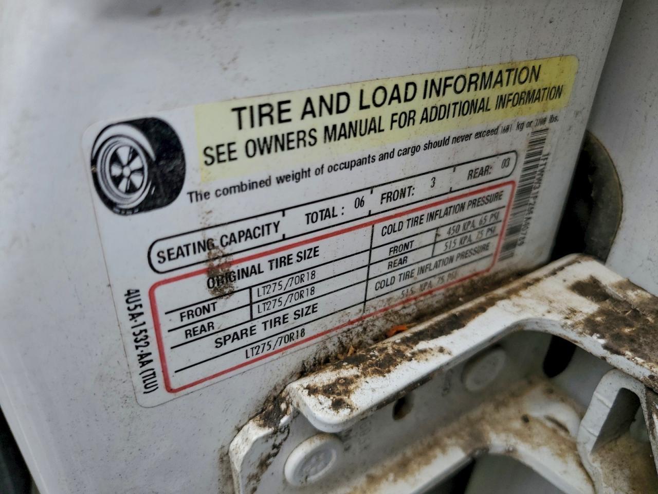 2006 Ford F350 Flatbed Truck