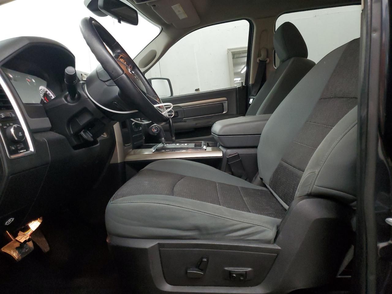 2013 Dodge Ram 1500 slt