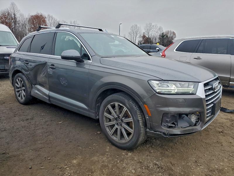 2019 Audi Q7 Premium Plus
