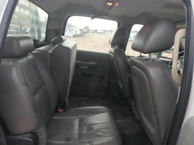 2011 Chevrolet Silverado Flatbed Truck