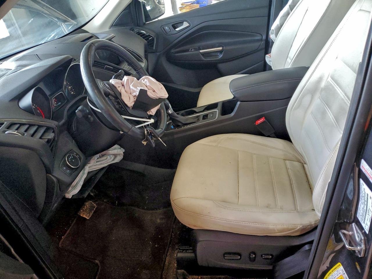 2018 Ford Escape sel