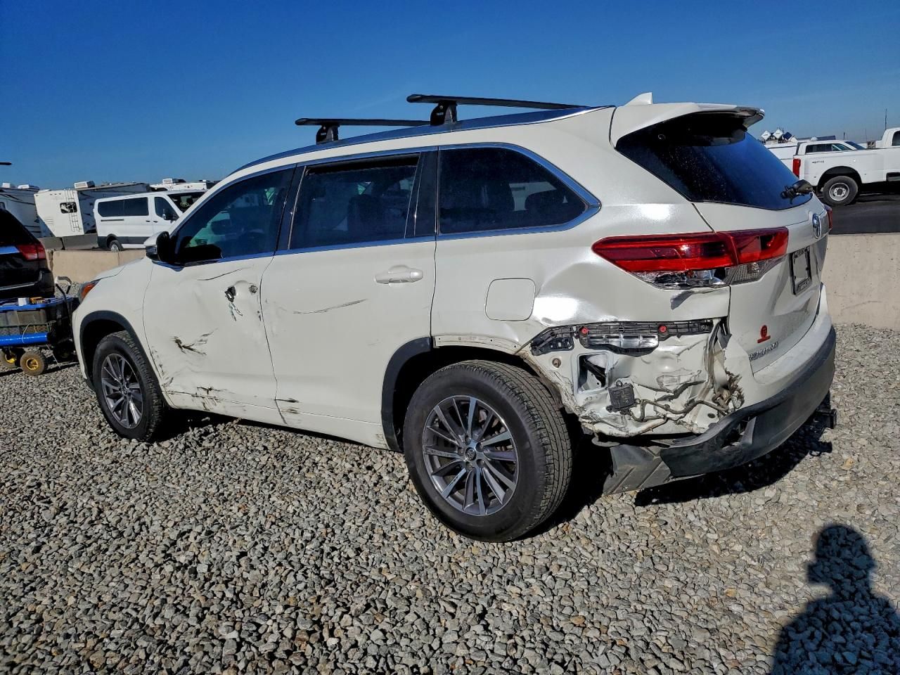 2017 Toyota Highlander se