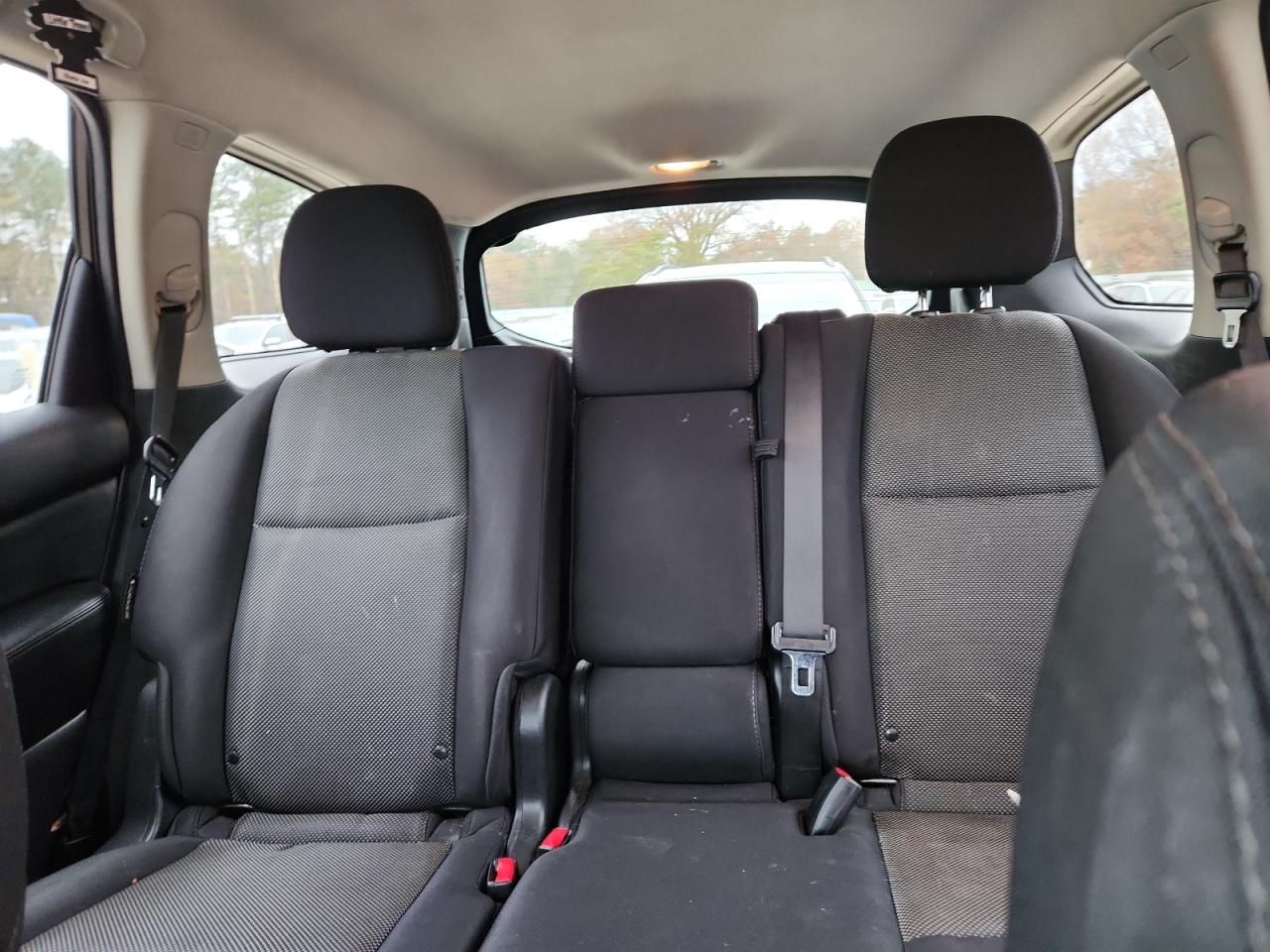 2018 Nissan Pathfinder s