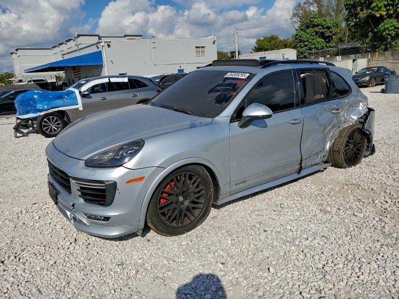 2017 Porsche Cayenne gts
