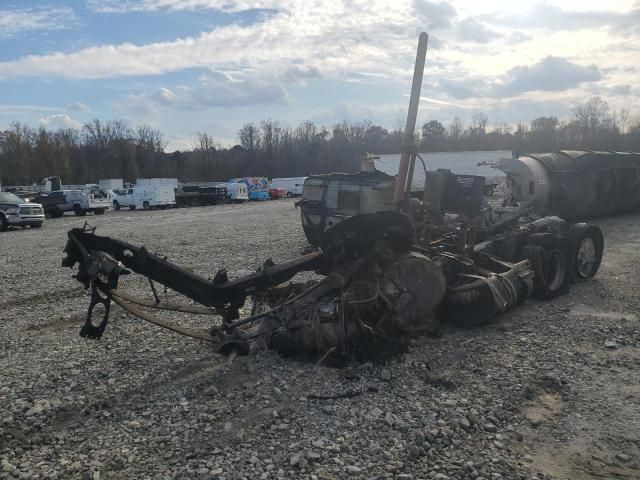 2019 Volvo VNL Semi Truck