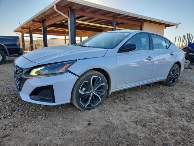 2025 Nissan Altima sr