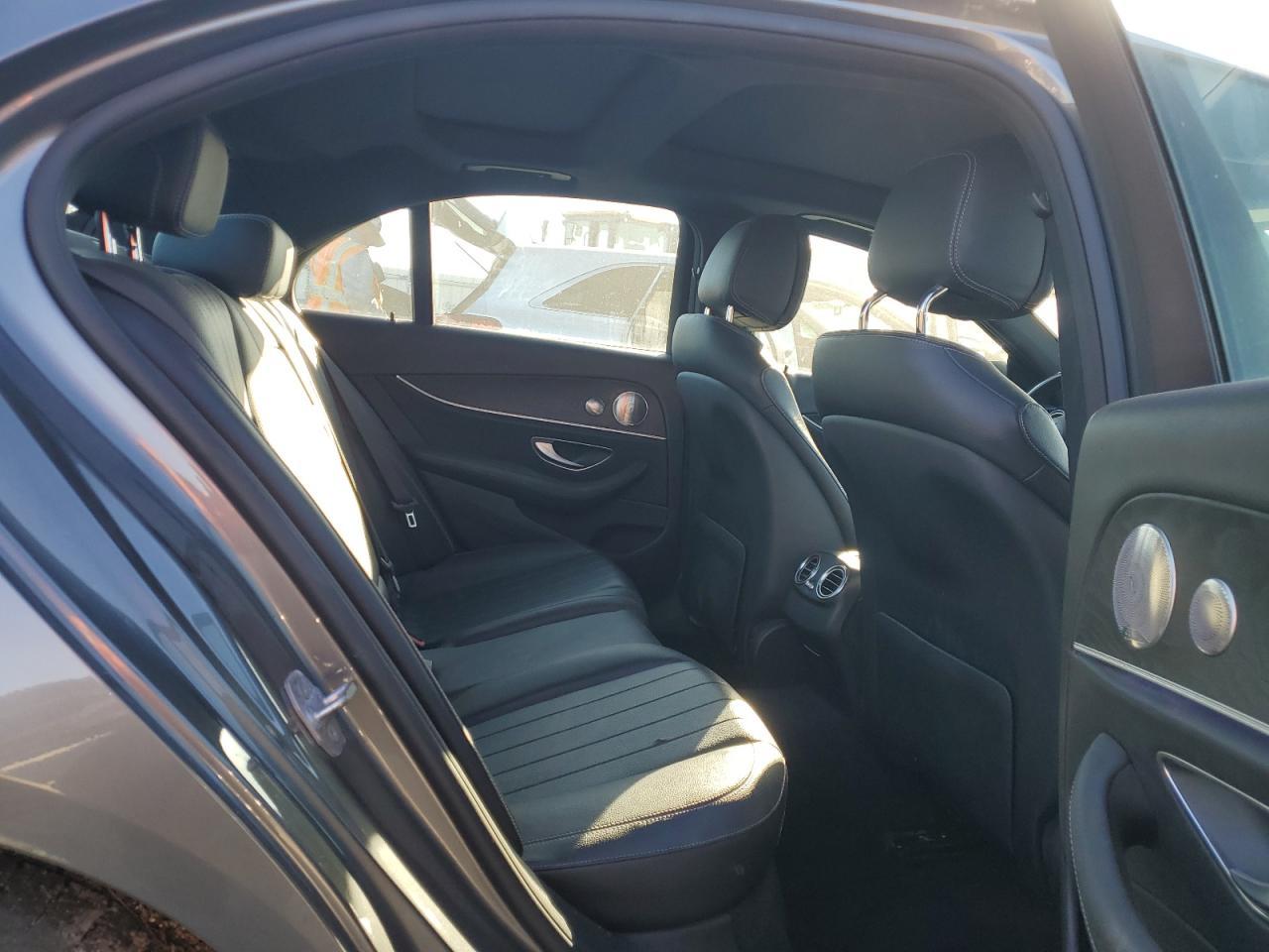 2017 Mercedes-Benz E 300 4matic