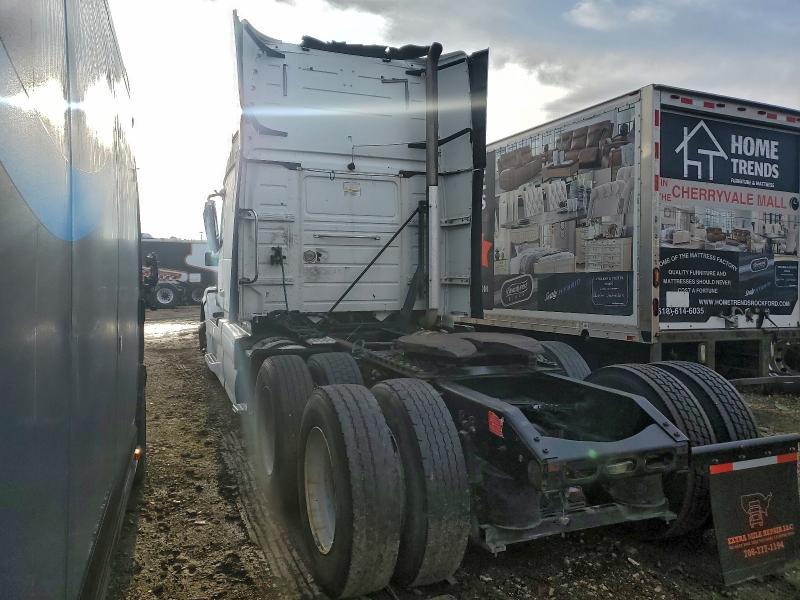2017 Volvo VNL Semi Truck