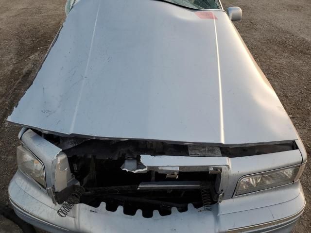 1997 Lincoln Town car Signature