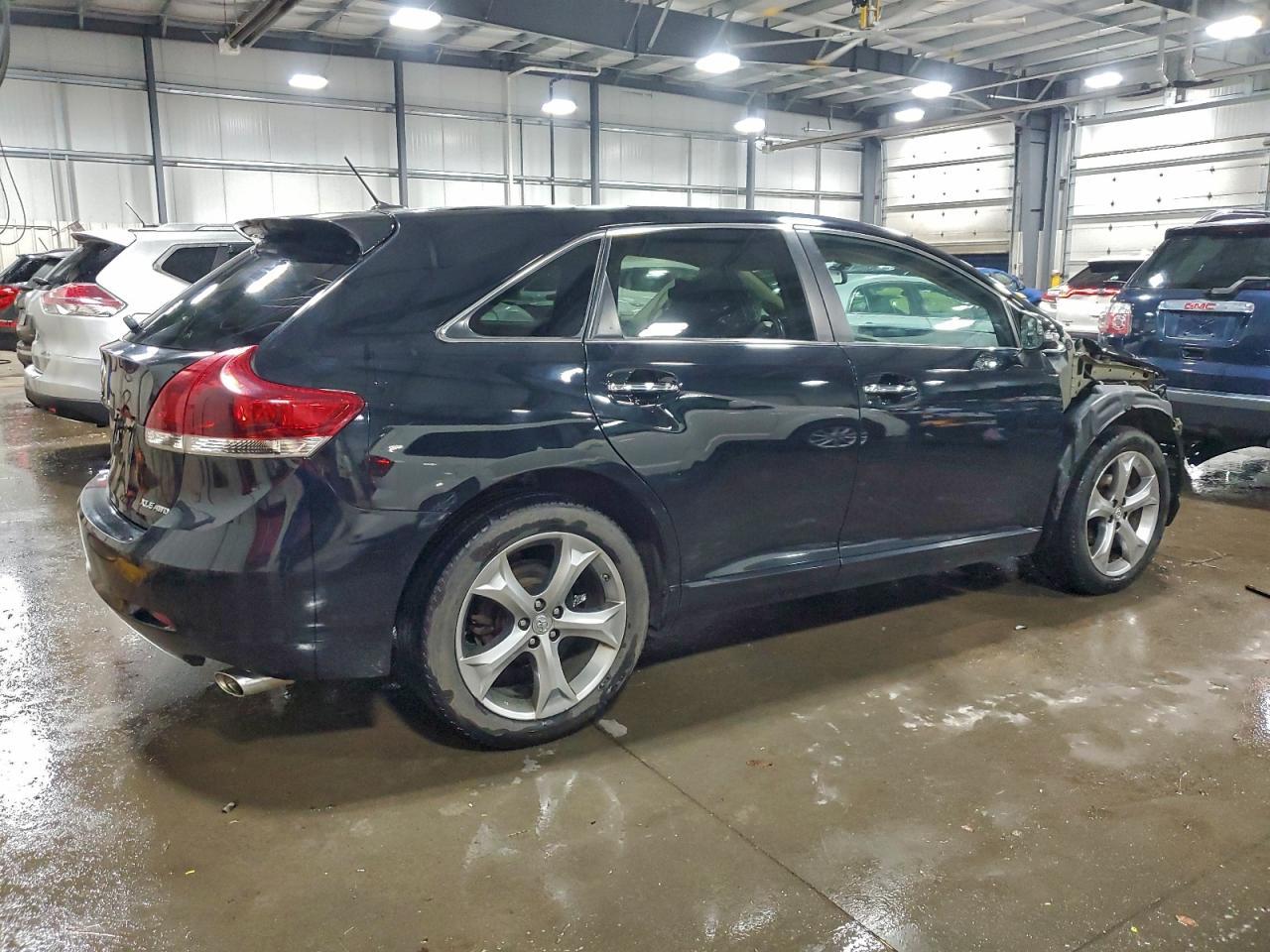 2015 Toyota Venza le