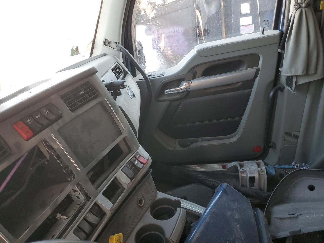 2020 Kenworth T680 Semi Truck