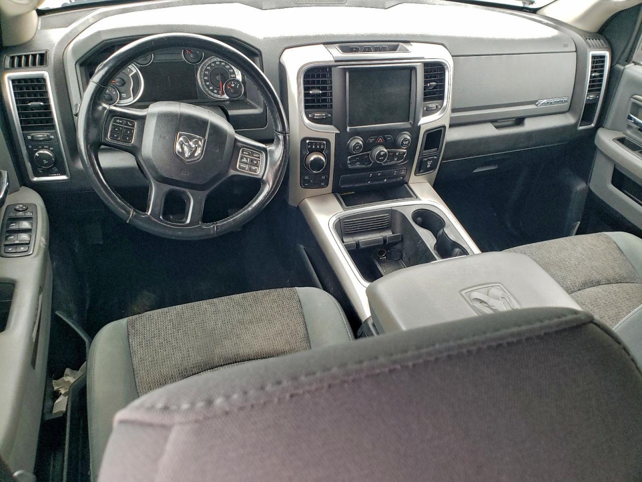 2017 Dodge RAM 1500 SLT