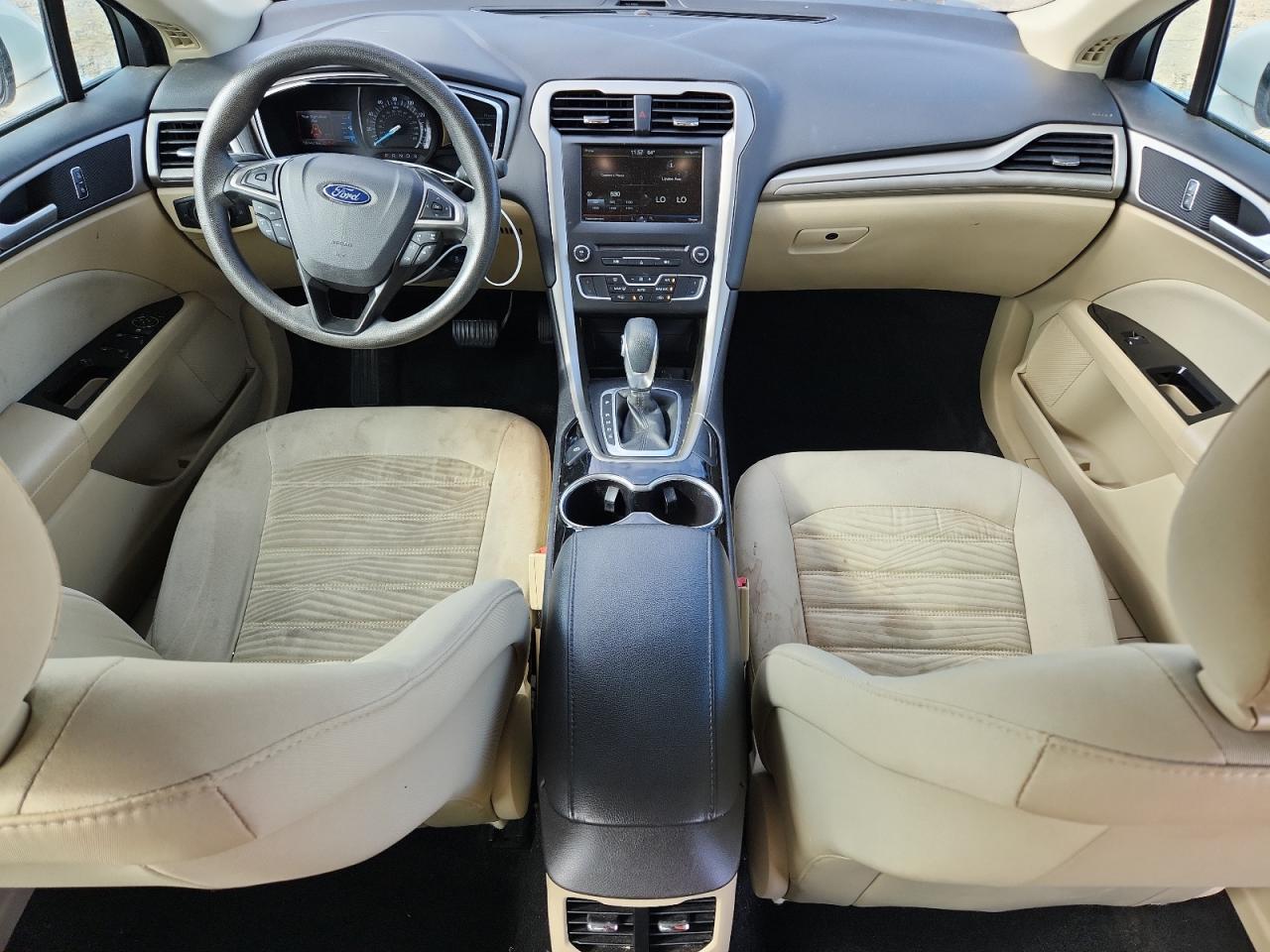 2016 Ford Fusion se