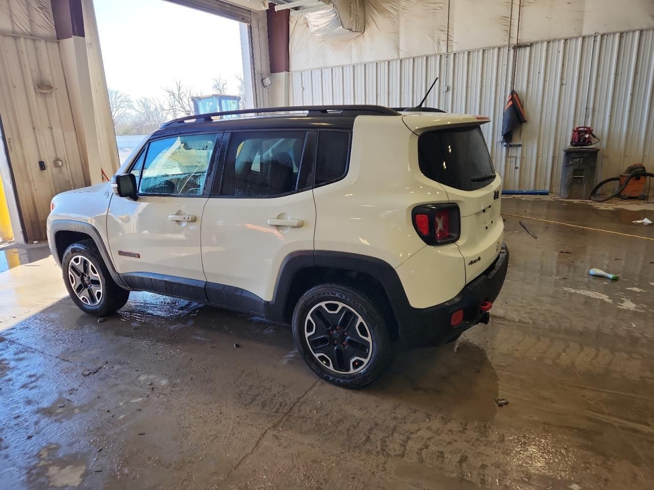 2016 Jeep Renegade Trailhawk