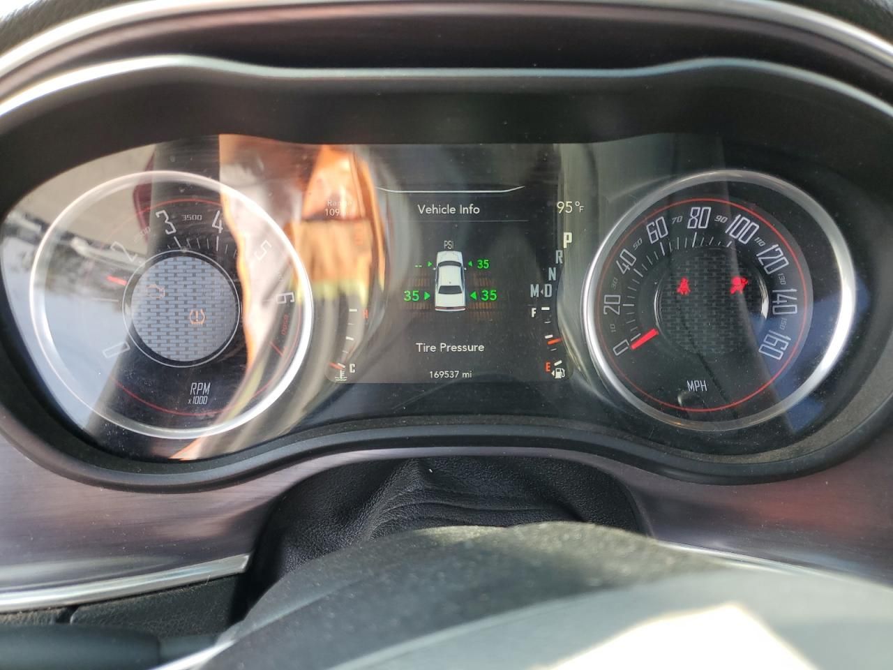 2017 Dodge Challenger sxt