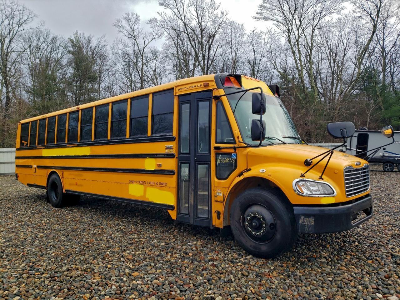 2015 Freigliner 2015 Freightliner B2 Bus Chassis School Bus
