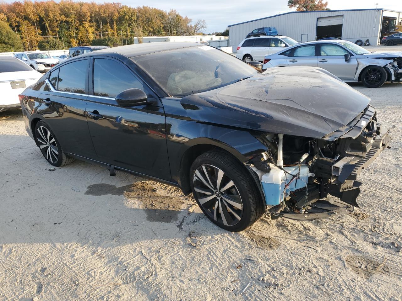 2021 Nissan Altima sr