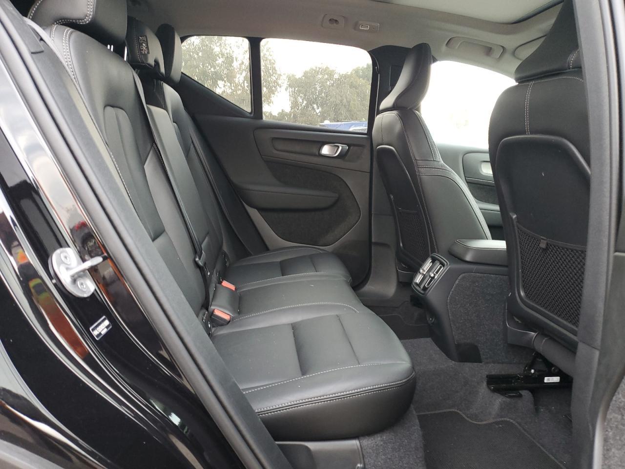 2025 Volvo Xc40 Plus