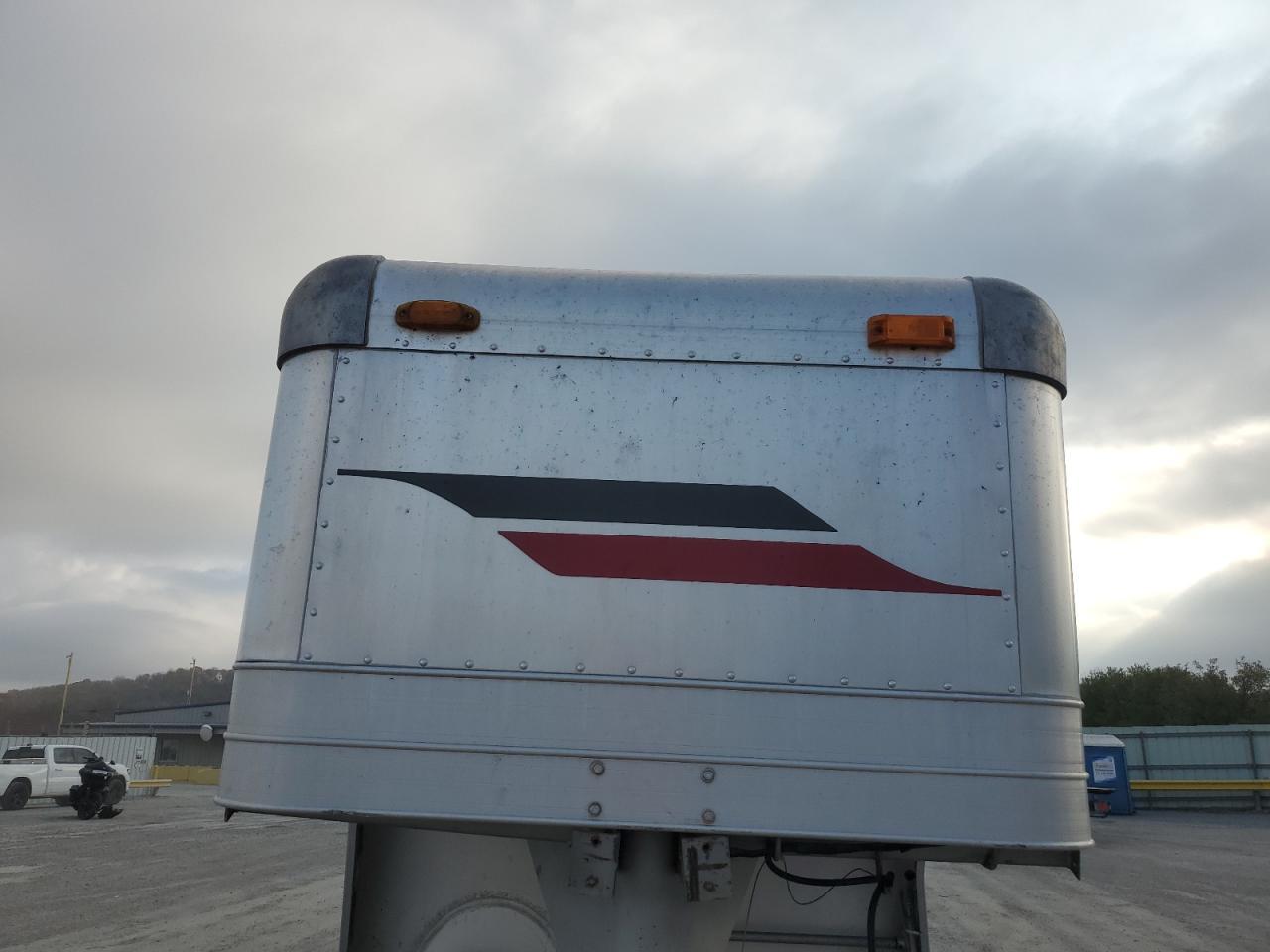 1999 4-Star Horse Trailer