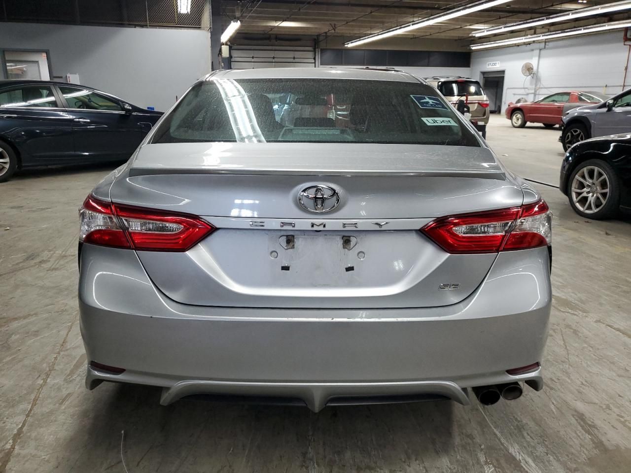 2020 Toyota Camry se