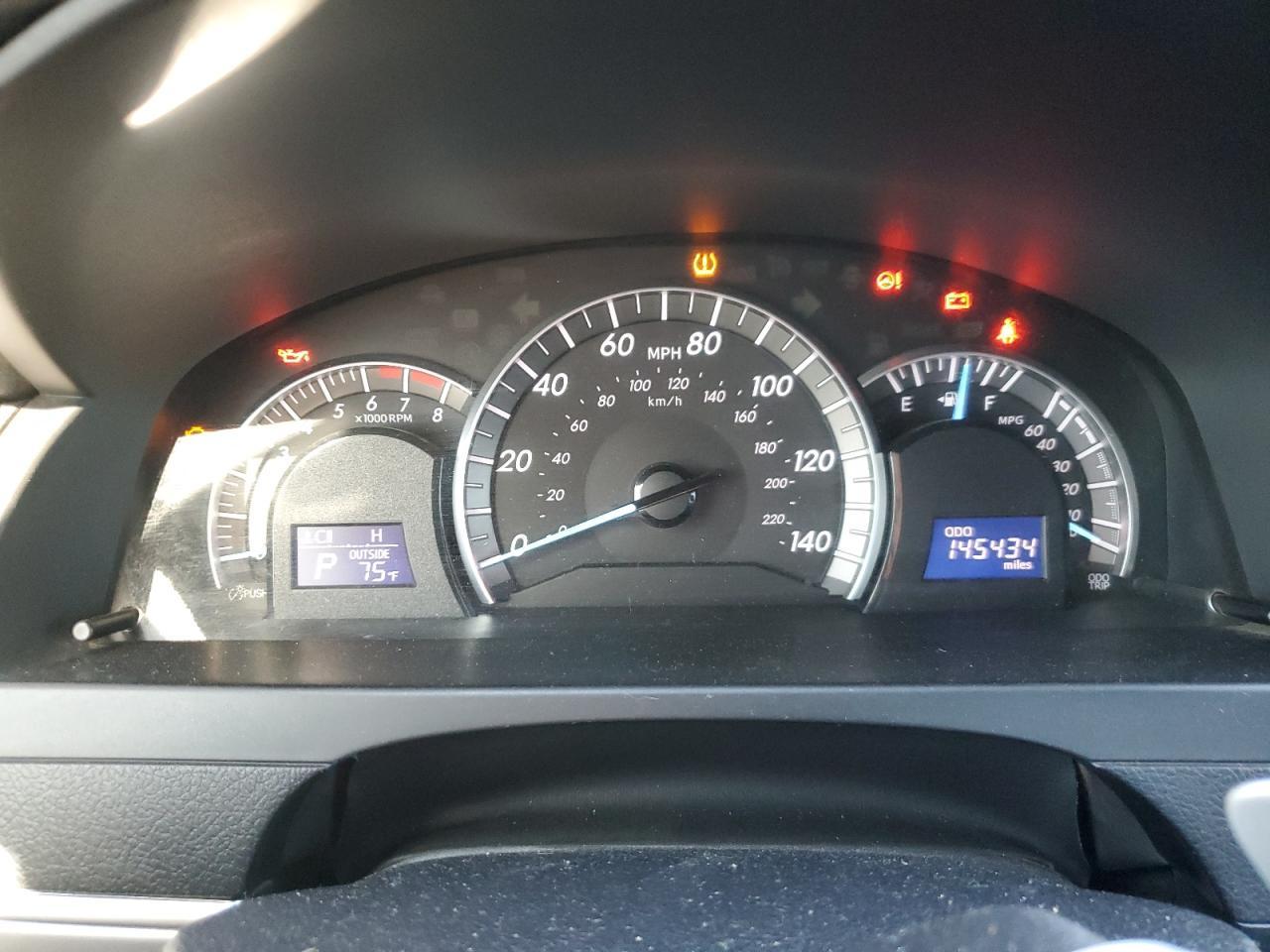 2013 Toyota Camry l