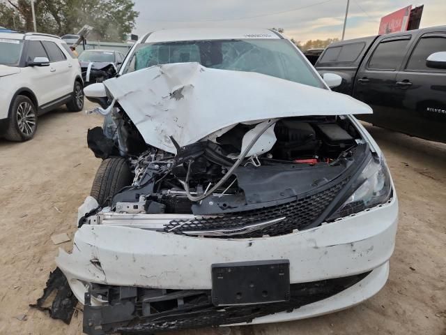 2023 Chrysler Voyager lx