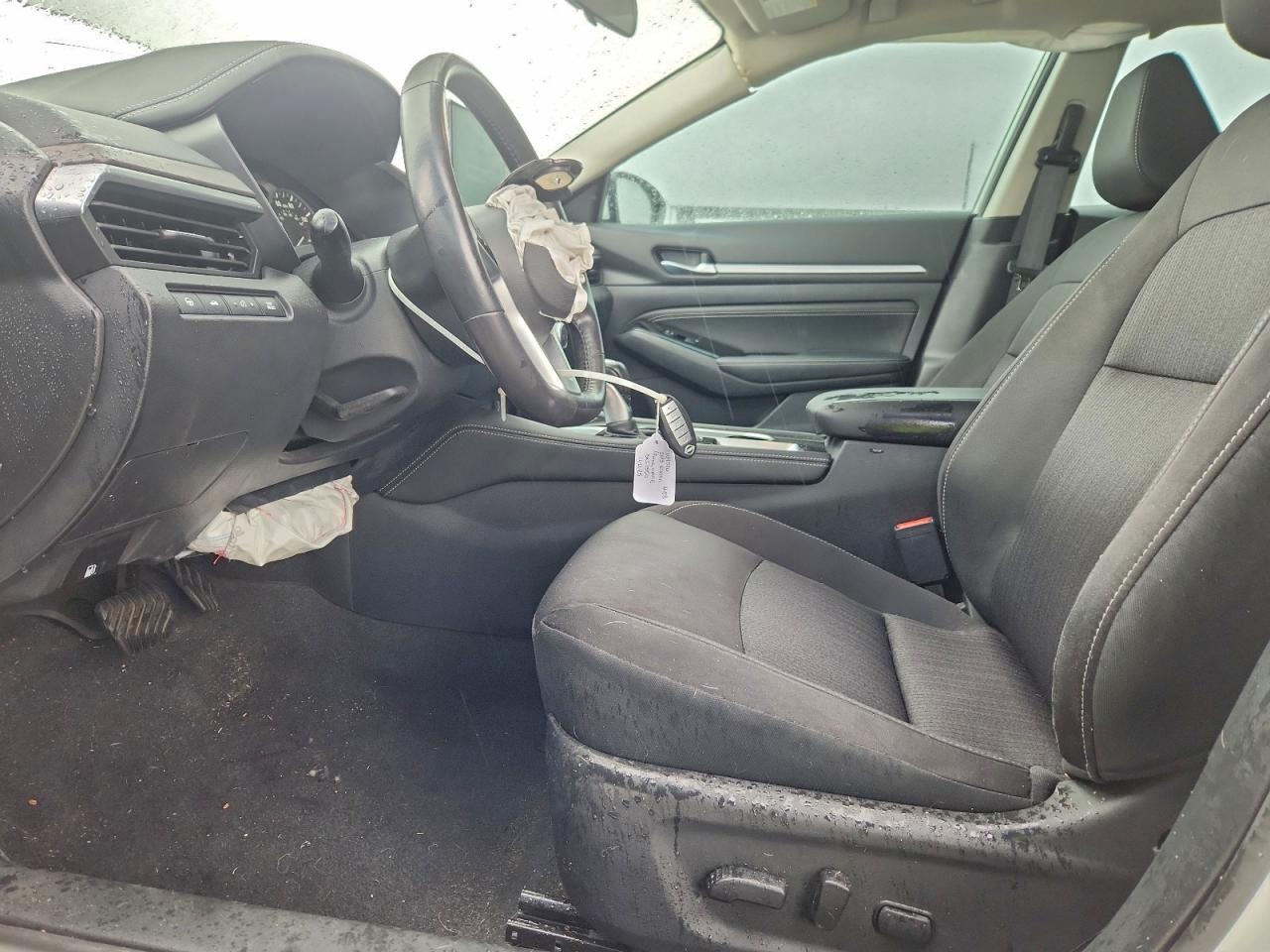 2023 Nissan Altima sv