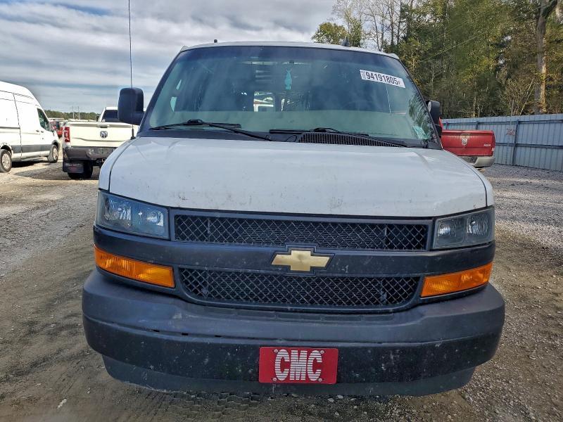 2023 Chev Express G3500