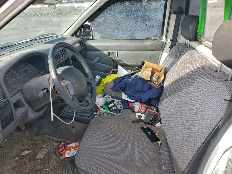 1997 Nissan Truck XE