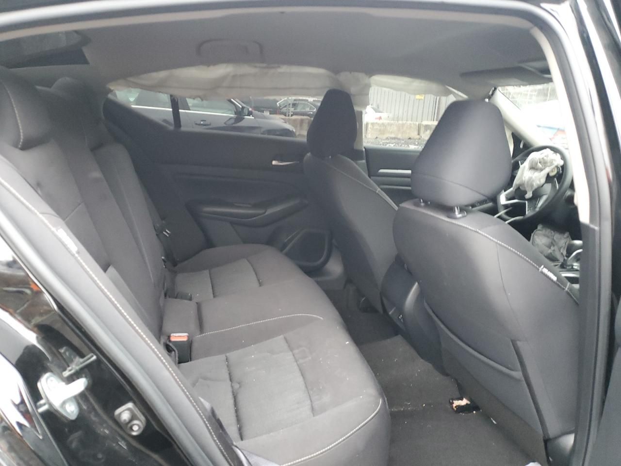 2022 Nissan Altima sv