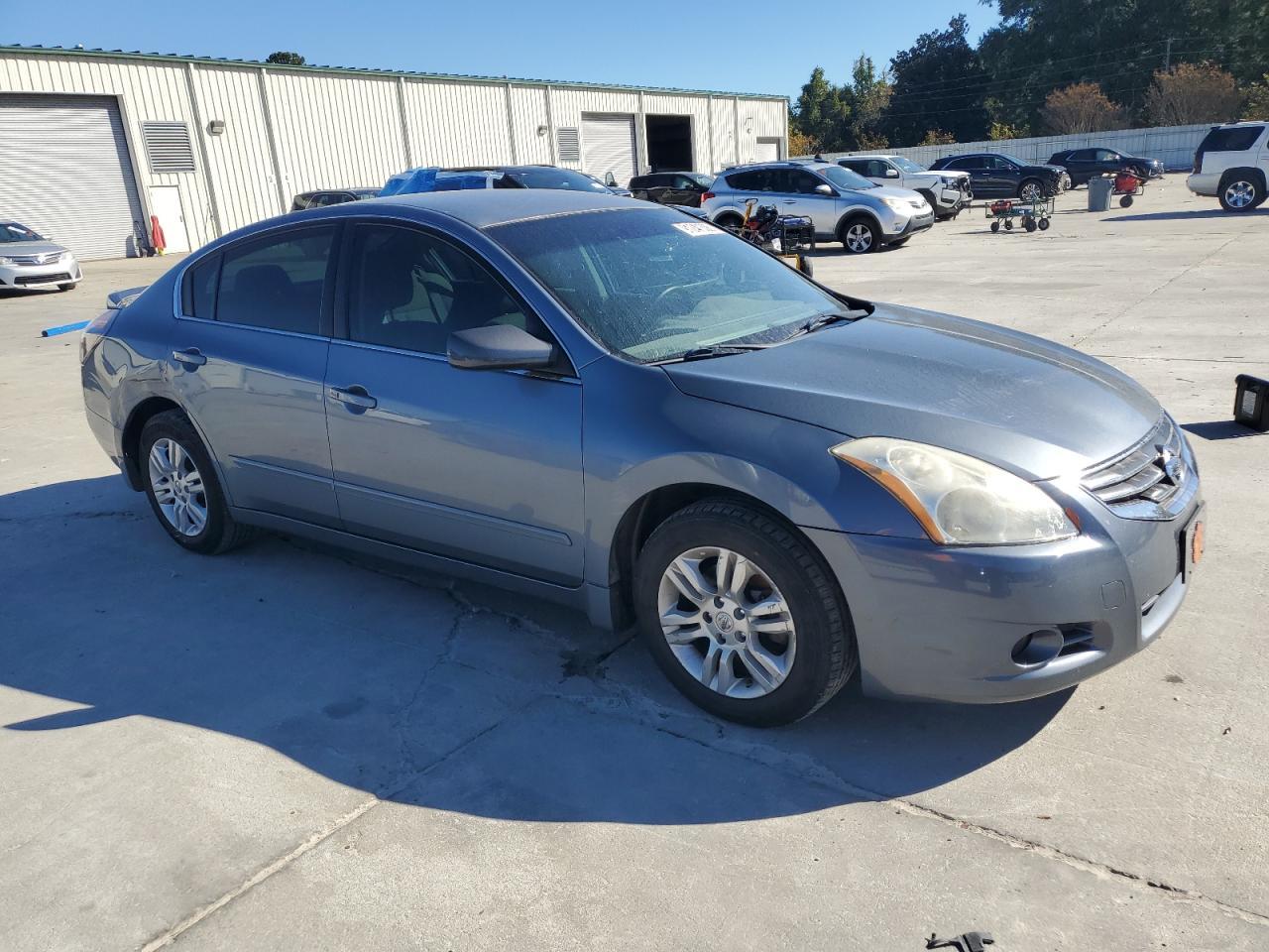 2011 Nissan Altima Base