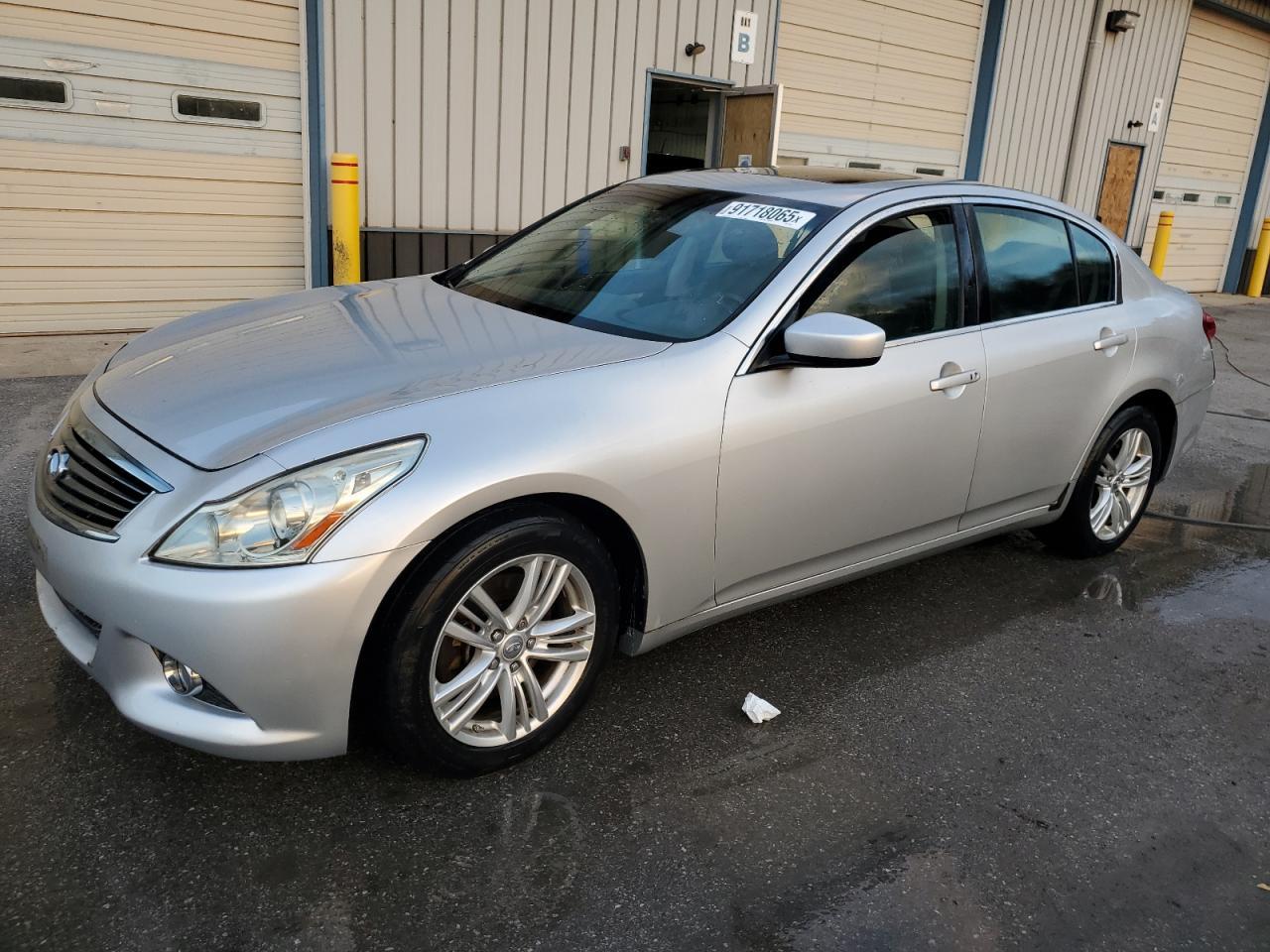 2011 Infinity G25 Sedan x