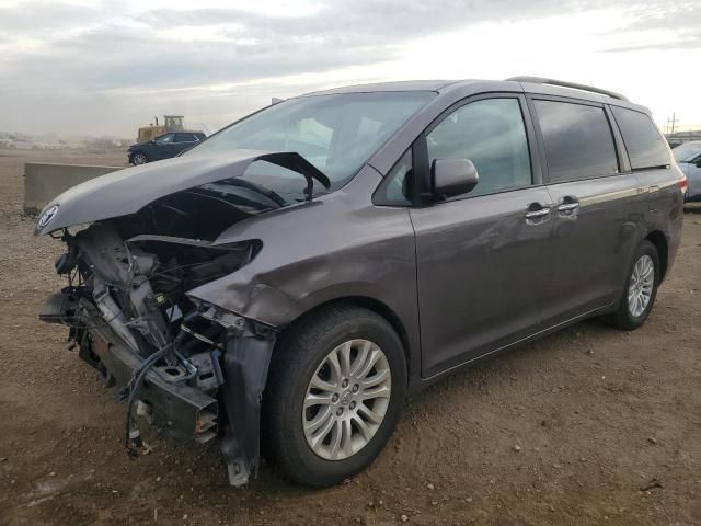 2013 Toyota Sienna xle
