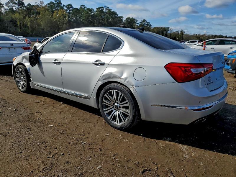 2016 KIA Cadenza Luxury