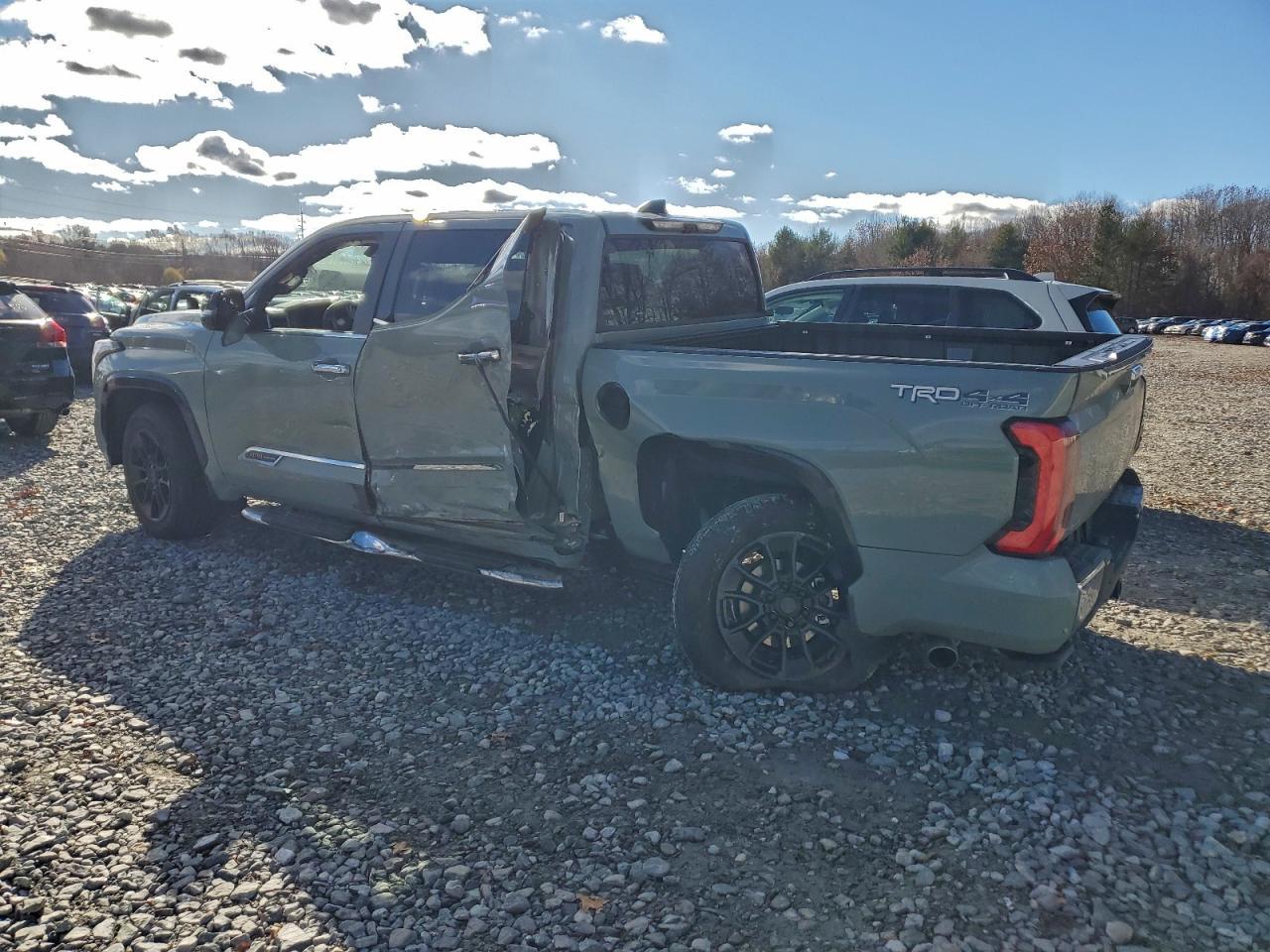 2025 Toyota Tundra Crewmax Platinum