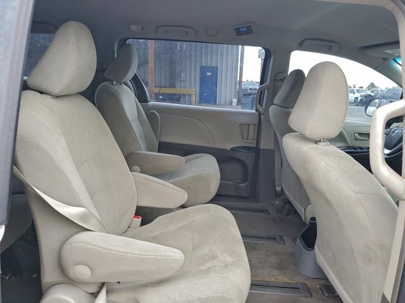2015 Toyota Sienna