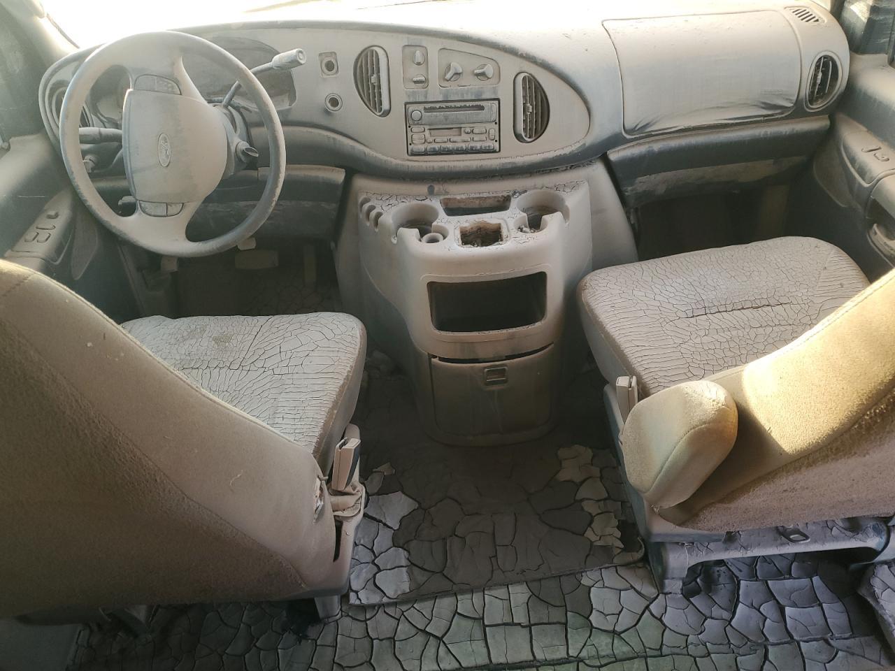 2003 Ford Econoline E350 Super Duty Wagon