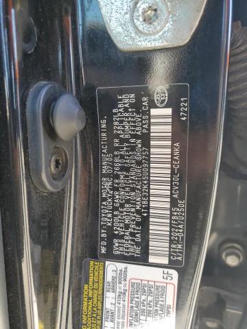 2005 Toyota Camry le