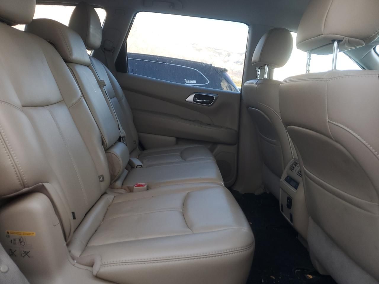 2017 Nissan Pathfinder s