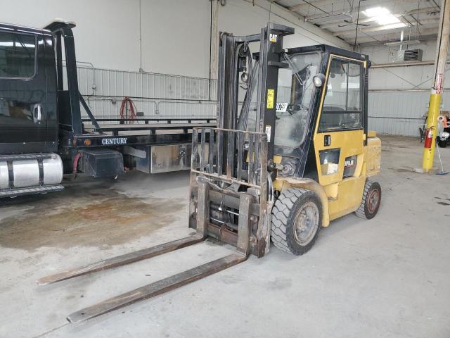 1999 Caterillar 1999 Caterpillar GP30K Forklift