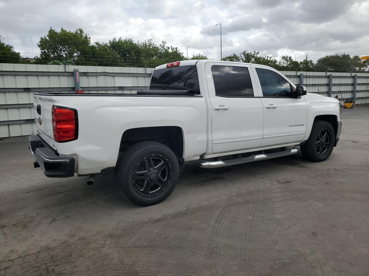 2018 Chevrolet Silverado C1500 lt