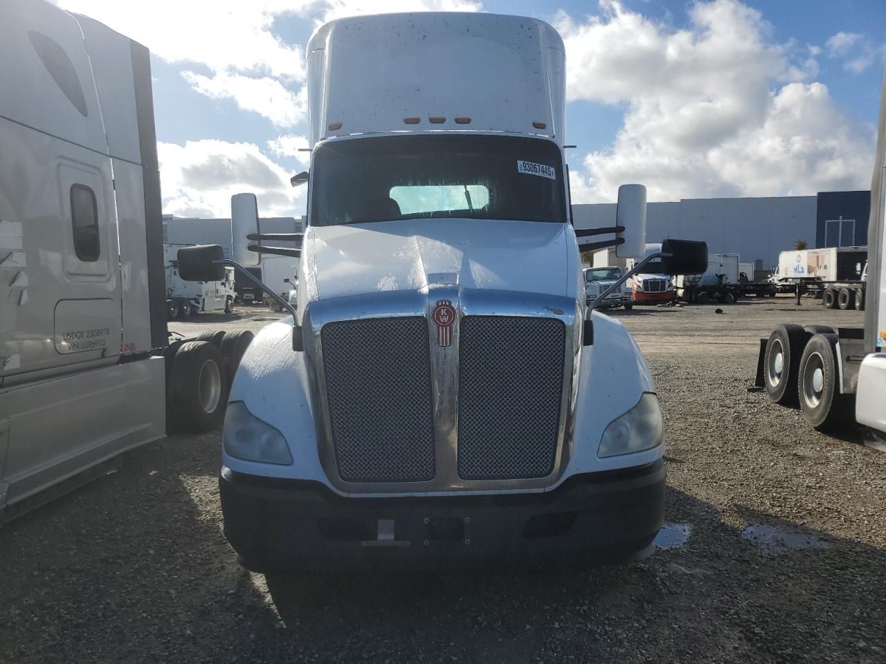2020 Kenworth T680 Semi Truck